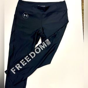 Women’s compression Capri UnderArmour Leggings